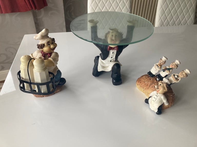 Table accessories in good condition