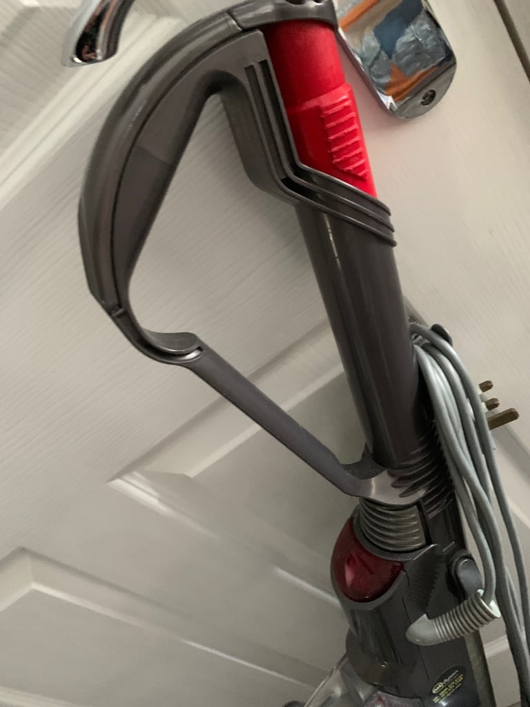 Dyson Vacuum- FOR PARTS