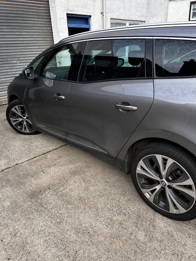 Renault, GRAND SCENIC, MPV, 2017, Manual, 1600 (cc), 5 doors