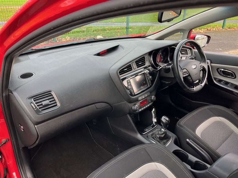 2014 Kia Ceed 1.6 CRDi 3 EcoDynamics 5dr HATCHBACK DIESEL Manual