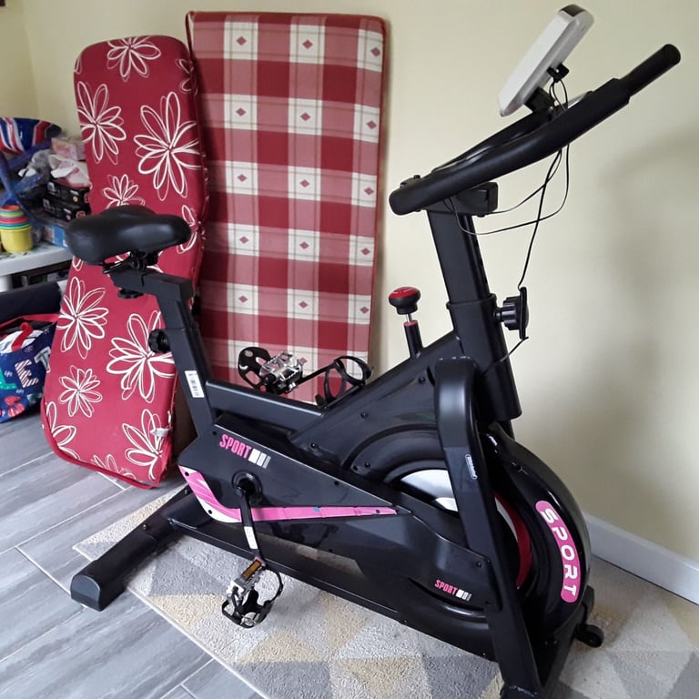 Spinning exercise bike