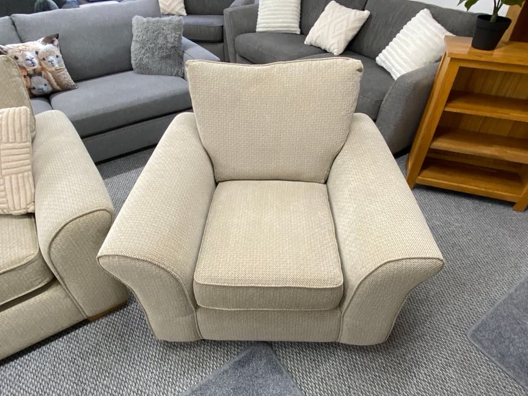 NEXT SOFA SET - COMPRISES OF 3 SEATER & 2 MATCHING CHAIRS