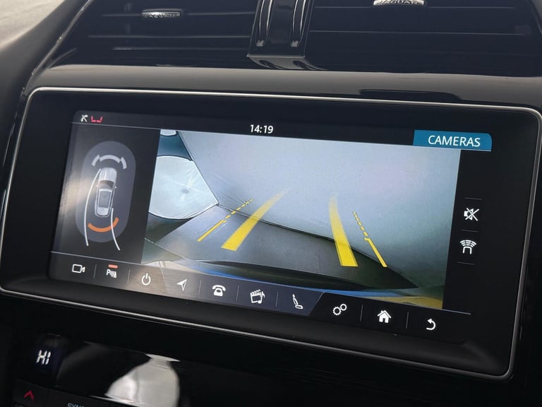 2019 Jaguar F-Pace 2.0 P250i Portfolio Auto AWD Euro 6 (s/s) 5dr ESTATE Petrol Automatic