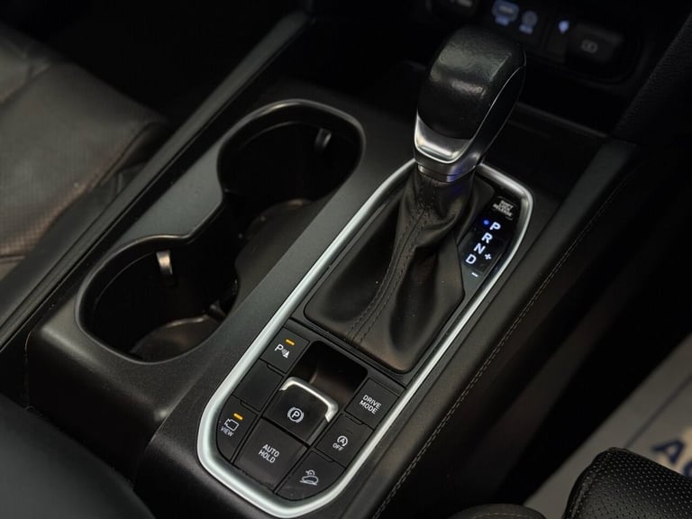 2019 Hyundai Santa Fe 2.2 CRDi Premium SE SUV 5dr Diesel Auto 4WD Euro 6 (s/s) 7 Seat (200 ps) ES...