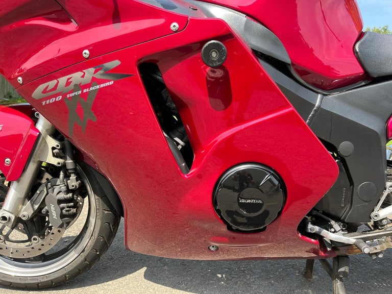 HONDA CBR1100XX-V BLACKBIRD, 1996(P), ONLY 28,061 MILES, SUPERB CONDITION, £2395