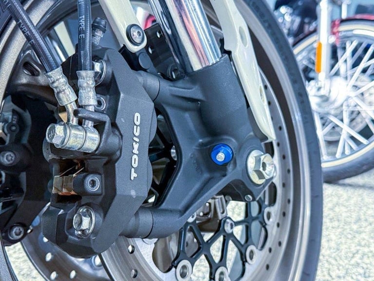 2009 09 SUZUKI GSX-R600 TRIBAL LTD EDITION 599CC - LOW MILES - JUST 2 OWNERS