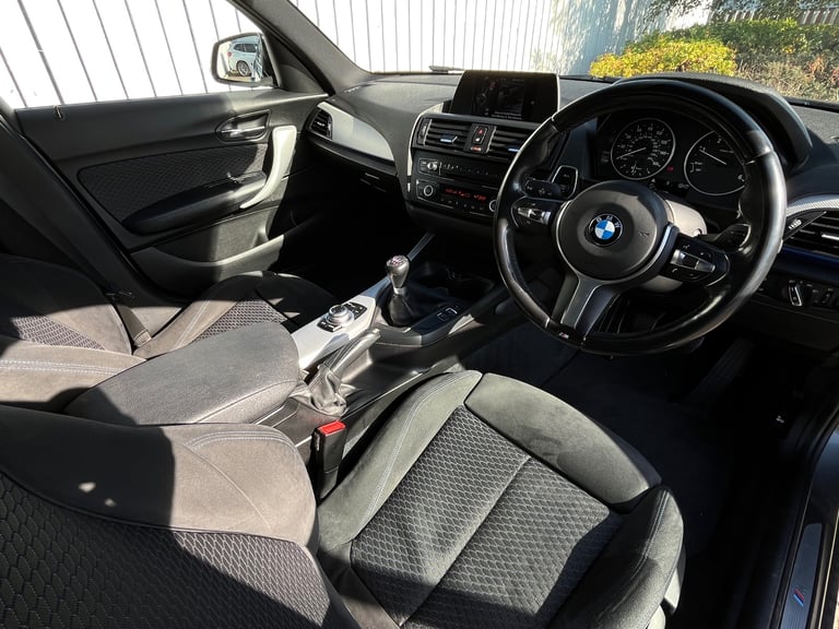 BMW, 1 SERIES, Hatchback, 2014, Manual, 1995 (cc), 5 doors