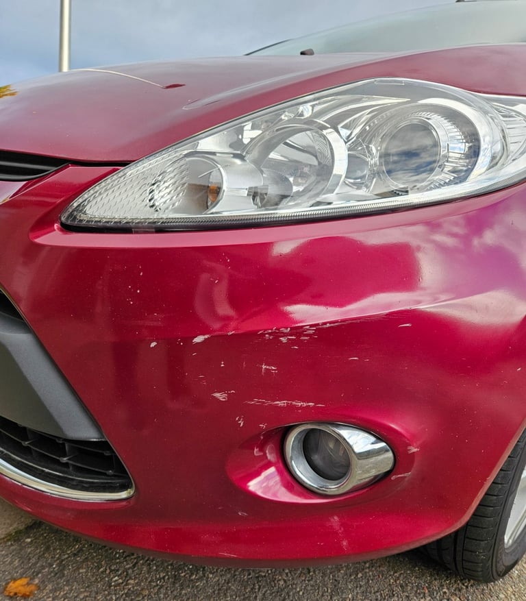 **Manual** Ford Fiesta Zetec, 1.2L petrol, 3 door hatchback (2009)