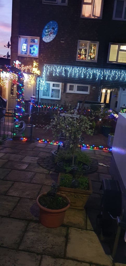 image for 3 bed B36 looking for 2 bed