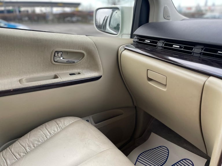 2006 NISSAN ELGRAND E51 AUTO