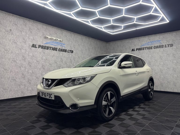 2016 Nissan Qashqai 1.2 DIG-T N-Connecta XTRON 2WD Euro 6 (s/s) 5dr HATCHBACK Petrol Automatic