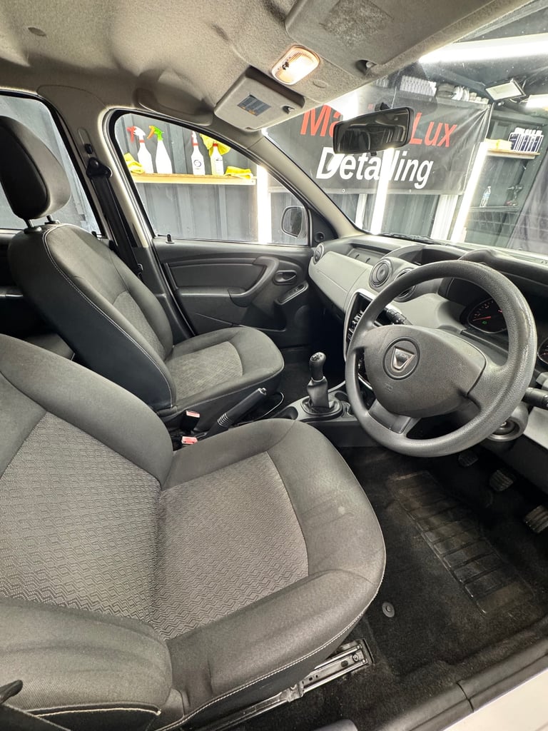 Dacia, DUSTER, Hatchback, 2013, Manual, 1598 (cc), 5 doors