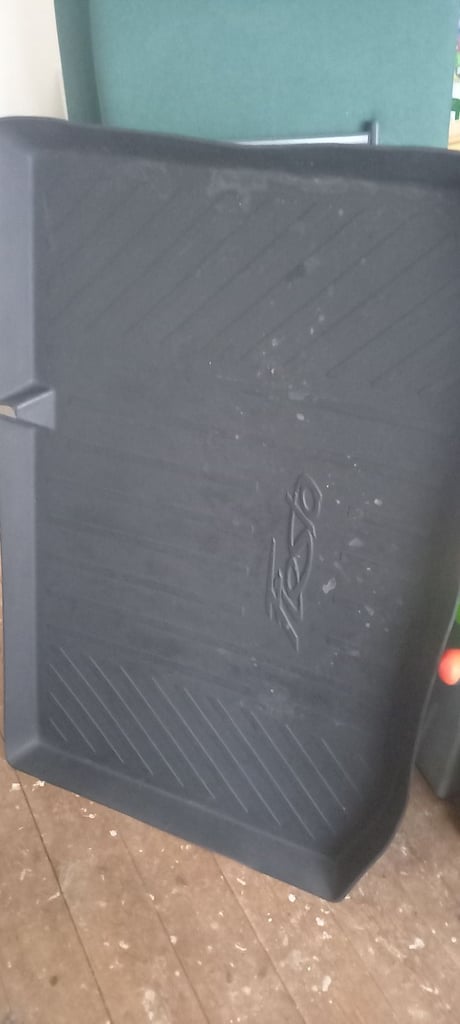 Ford fiesta mk7 and mk7.5 genuine ford rubber car boot floor load protective tray mat