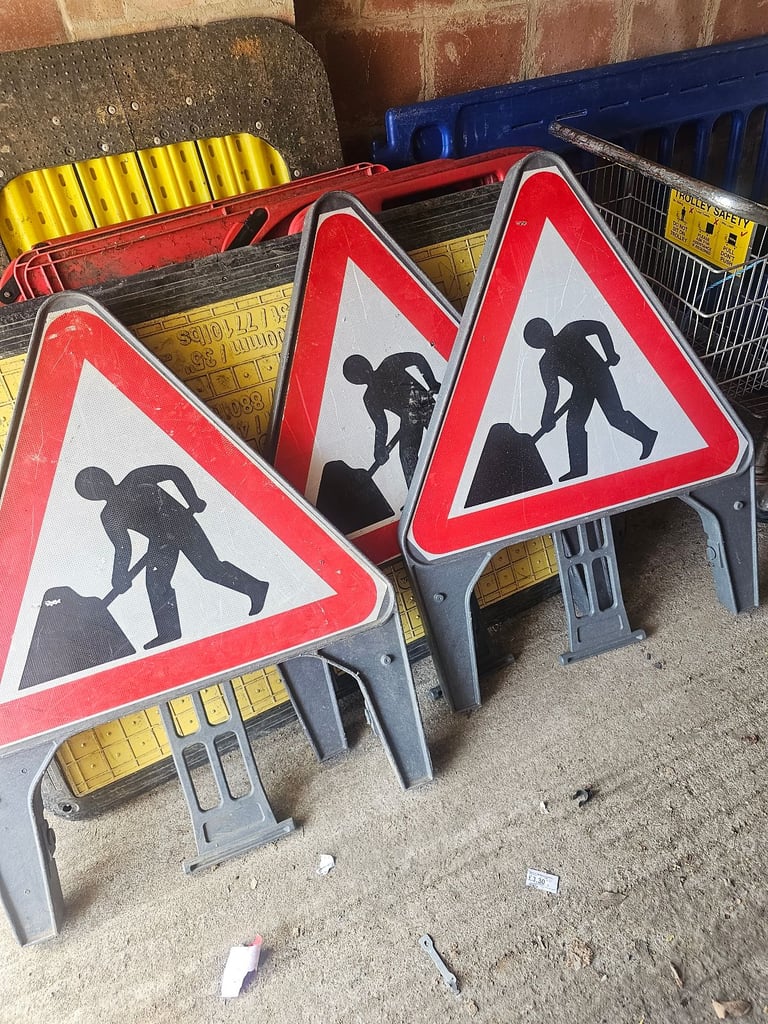 SIGNS AND BARRIERS 