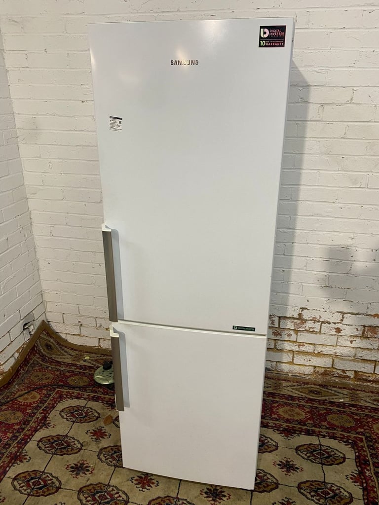 Beautiful Tall Samsung Digital Inverter Fridge Freezer For Sale 