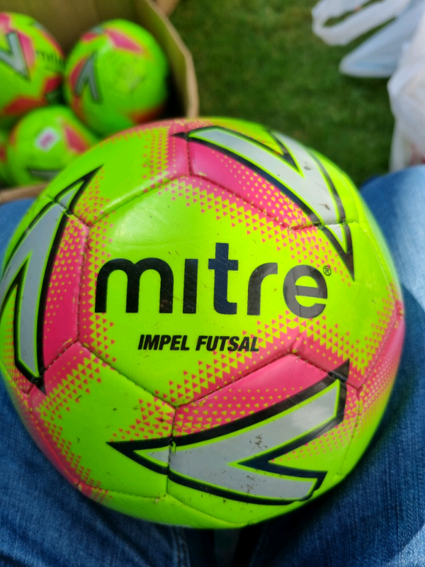 Footballs Size 3