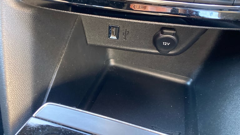 2021 Vauxhall Mokka 100kW SRi Nav Premium 50kWh 5dr Auto Electric Hatchback Hatchback Electric Au...