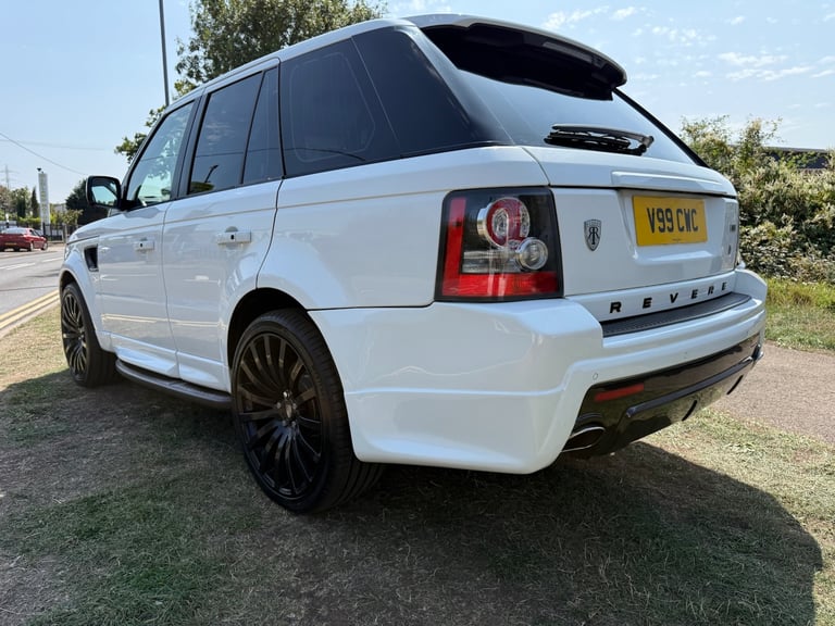 2011 Land Rover Range Rover Sport 3.0 TDV6 HSE 5dr CommandShift GENUINE REVERE  ESTATE Diesel Aut...