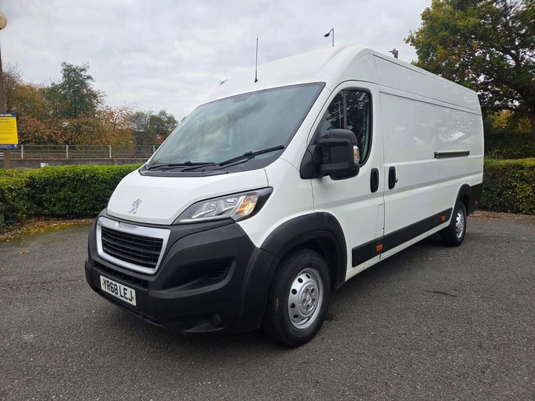 2018 Peugeot Boxer 2.0 BlueHDi 435 Professional L4 H2 Euro 6 5dr PANEL VAN Diesel Manual