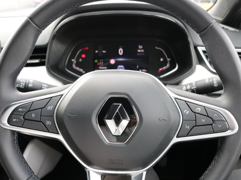 2023 Renault Clio 1.0 TCe Techno Hatchback 5dr Petrol Manual Euro 6 (s/s) (90 ps) HATCHBACK Petro...
