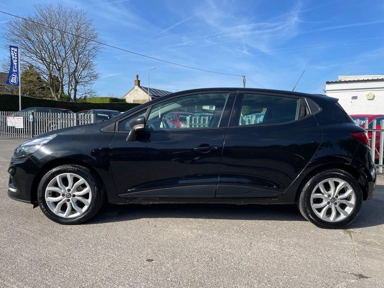 2017 Renault Clio 1.2 16V Play 5dr HATCHBACK PETROL Manual