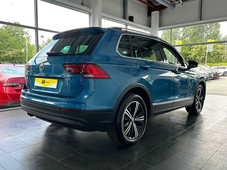 2019 Volkswagen Tiguan 1.5 TSI EVO SE SUV 5dr Petrol Manual Euro 6 (s/s) (130 ps) 2 FORMER OWNERS...
