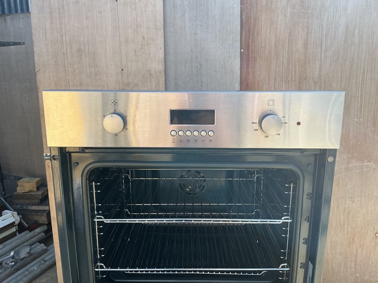 Electric fan oven 