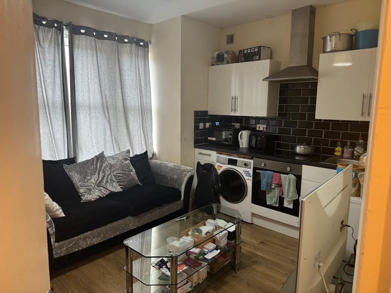 1 Bedroom Flat to Rent in London SE18