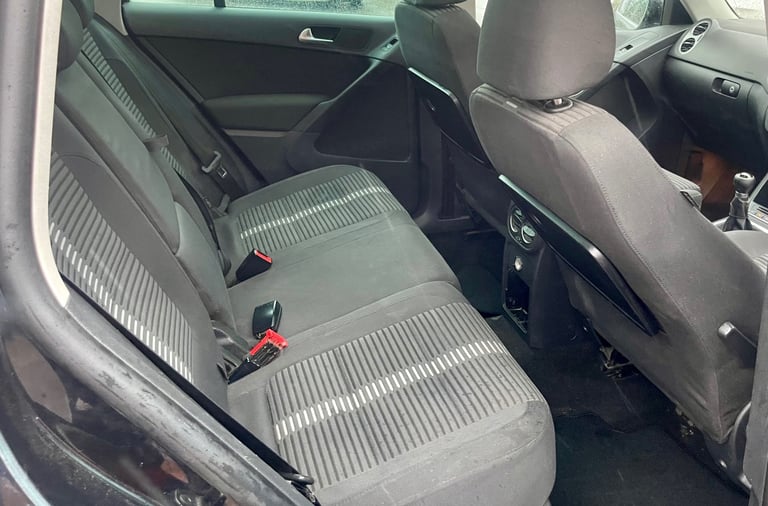 2010 Volkswagen Tiguan R Sport 4 Motion Read Add Drives Mint