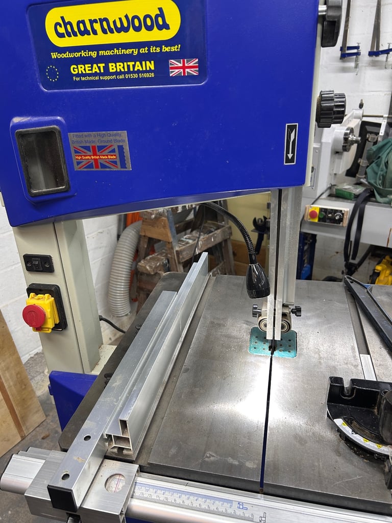 Charnwood B350 Woodworking Bandsaw with Wheeled Stand, And 4 Blades