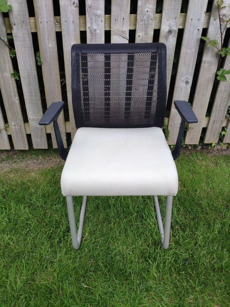 image for Steelcase Sarb Ligne Visit Office Chair