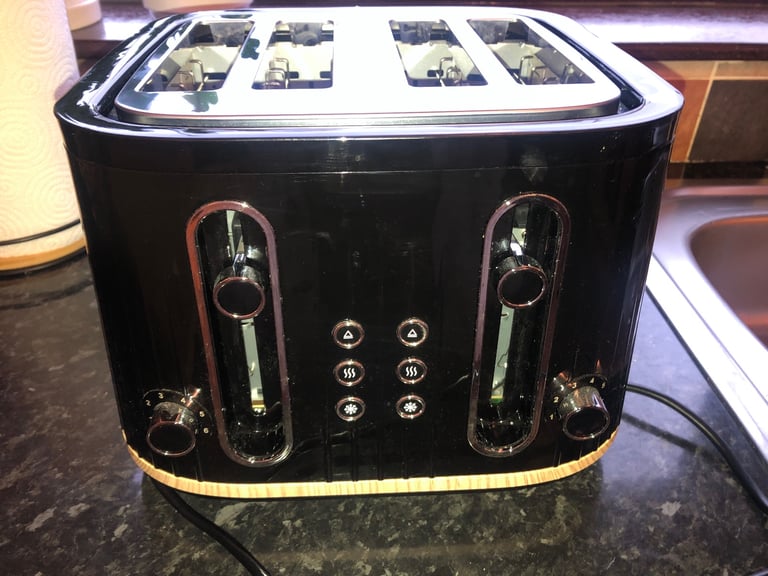 Black And Wood Textured Scandi 4-Slice Toaster