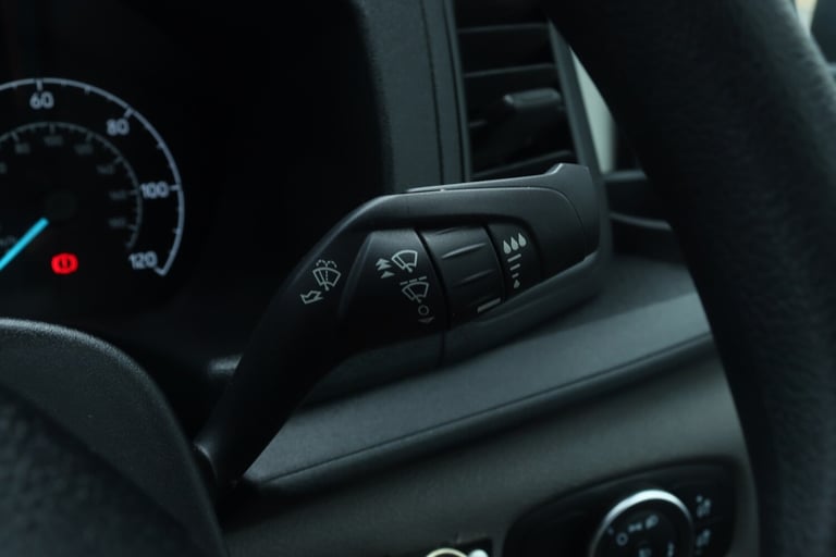 2021 Ford Transit 2.0 350 EcoBlue Leader Chassis Cab 2dr Diesel Manual FWD L4 Euro 6 (s/s)  CHASS...