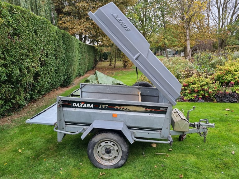 Erde Daxara 157 Trailer with Locking Lid