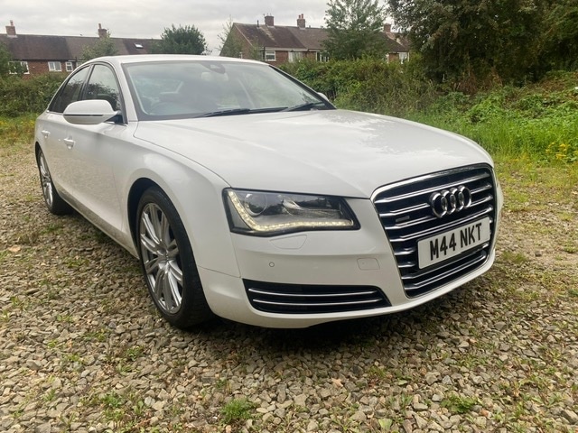 2011 Audi A8 3.0 TDI Quattro SE TIP Auto - 20'' ALLOY WHEELS - FULLY LOADED - 6 STAMPS SALOON Die...
