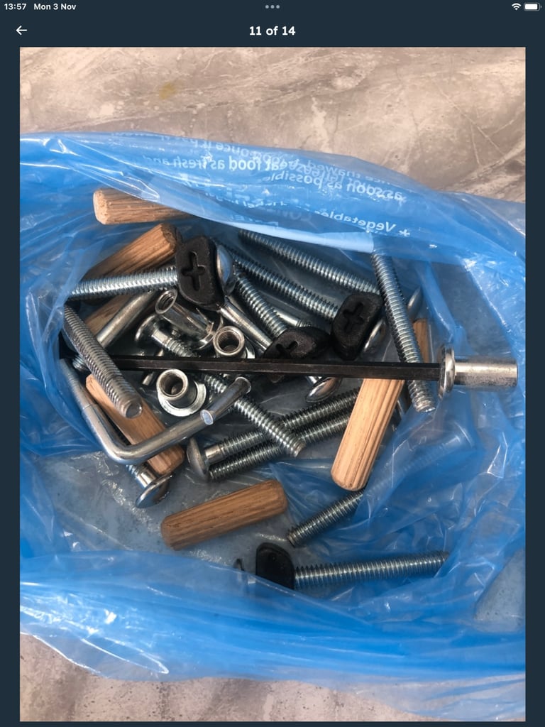 Cot stunning quick sale ❤️