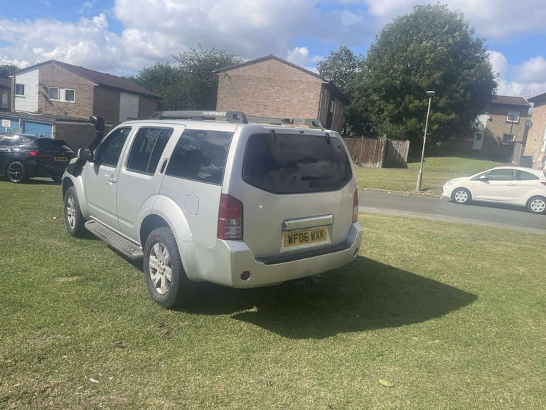 Nissan, PATHFINDER, Estate, 2006, Manual, 2488 (cc), 5 doors
