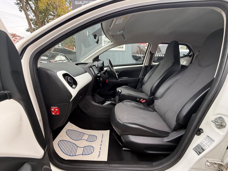 2015 Toyota AYGO 1.0 VVT-i x-pression x-wave 5dr Petrol Manual Euro 5 Euro 5 (68 ps) HATCHBACK Pe...