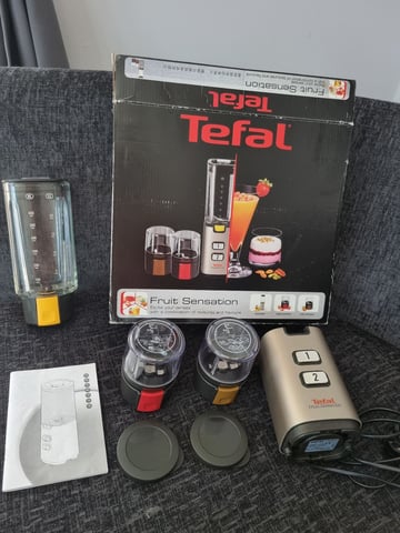 Tefal Fruit sensation glass blender, including chopper and grinder
