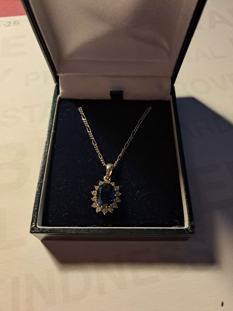 Sterling silver necklace. 