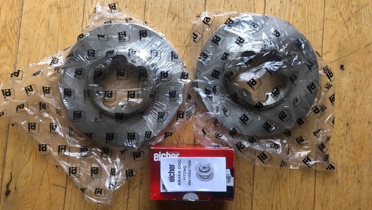2017 transit custom front discs and pads brand new as seen in pics 