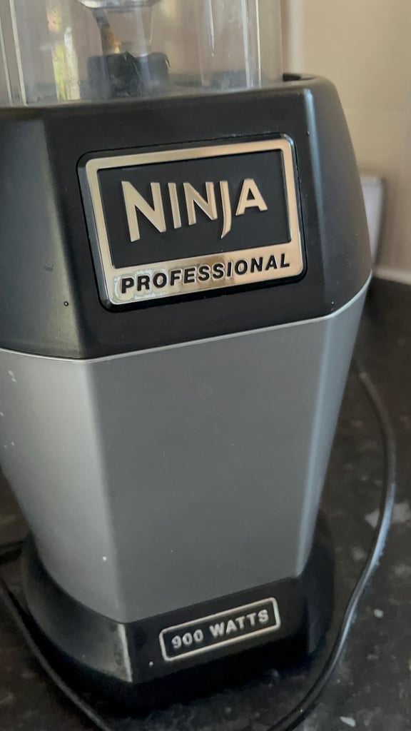 Nutri Ninja Pro Blender 900W Model BL450Uk