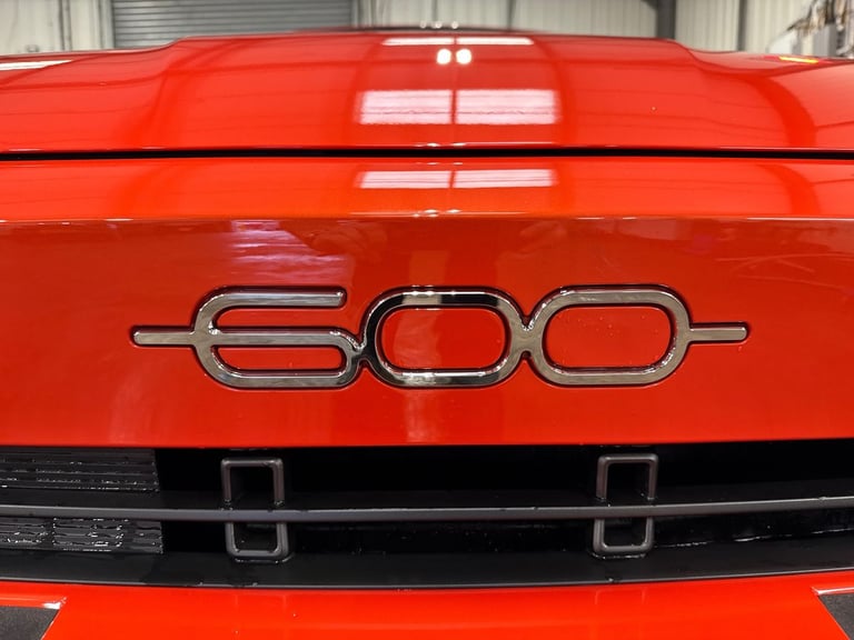 2024 Fiat 600 115kW La Prima 54kWh 5dr Auto Hatchback Electric Automatic