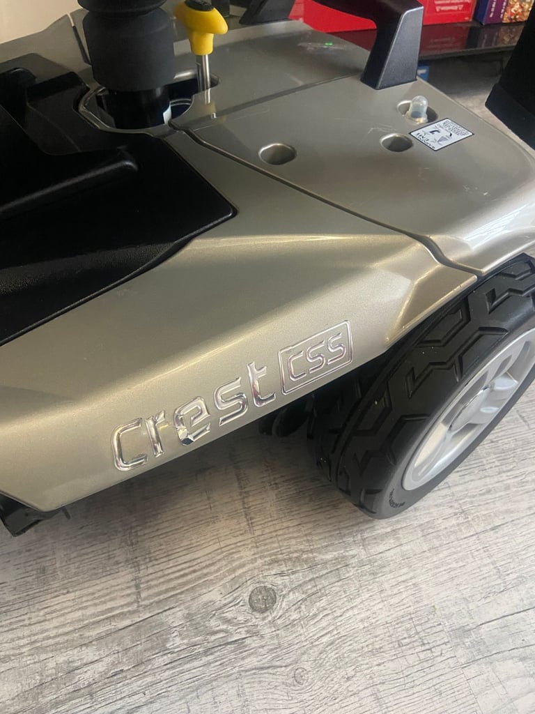 Mobility power chair, Electric wheelchair I-Go Crest CSS, 18 months old. Free delivery possible.