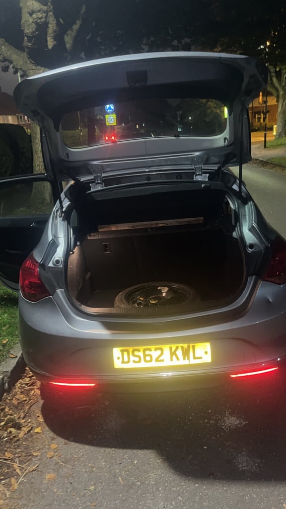 Vauxhall, ASTRA, Hatchback, 2012, Manual, 1598 (cc), 5 doors