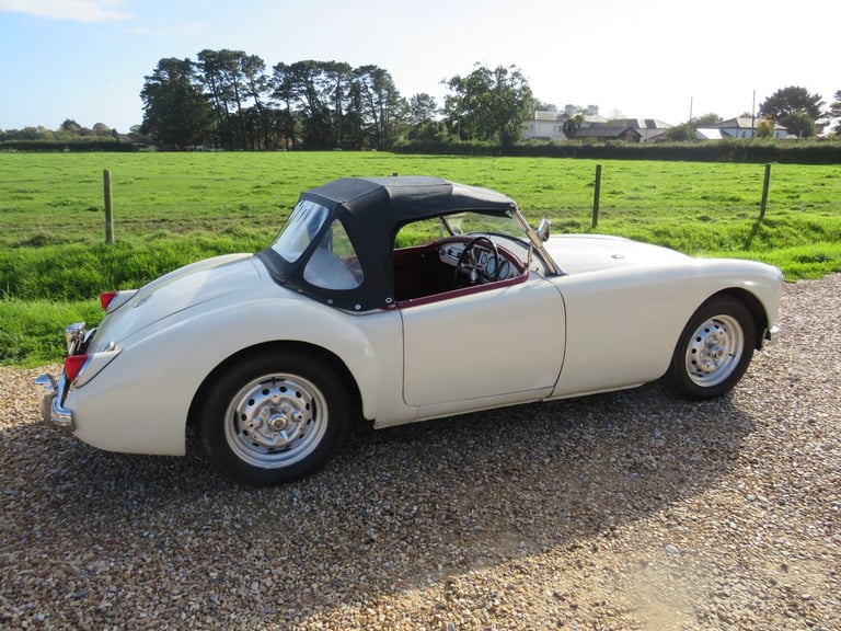 1959 MG MGA ROADSTER Convertible Petrol Manual