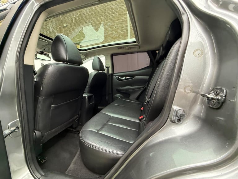 2014 Nissan Qashqai 1.5 dCi Tekna 2WD Euro 5 (s/s) 5dr HATCHBACK Diesel Manual