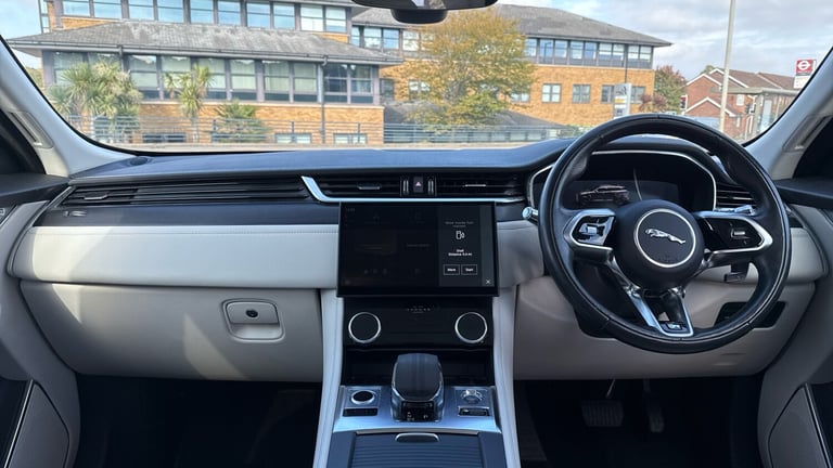 2021 Jaguar F-PACE 2.0 P400e R-Dynamic SE 5dr Auto AWD Hybrid
