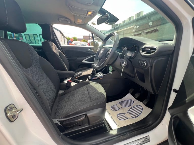 Vauxhall CROSSLAND 1.2 Turbo Griffin SUV 5dr Petrol Manual Euro 6 (s/s) (110 ps)