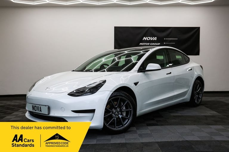 image for 2020 Tesla Model 3 Standard Range Plus Saloon 4dr Electric Auto RWD (241 bhp) Saloon ELECTRIC Aut...